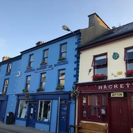 Lady Charlotte's Loft * Schull