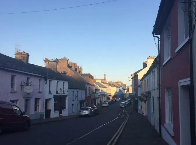 Lady Charlotte's Loft * Schull