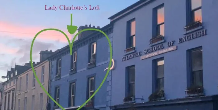 Lady Charlotte's Loft Hébergement de vacances *